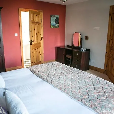 Entire House Near Doolin On The Wild Atlantic Way. בית נופש